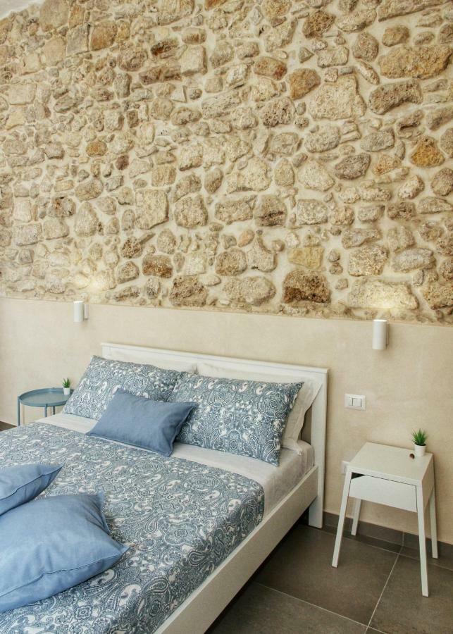 Essentia Rooms- Ortigia Holidays 시라쿠사 외부 사진