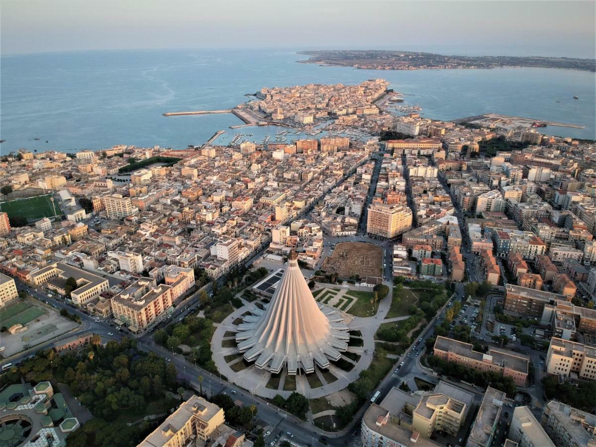 Essentia Rooms- Ortigia Holidays 시라쿠사 외부 사진